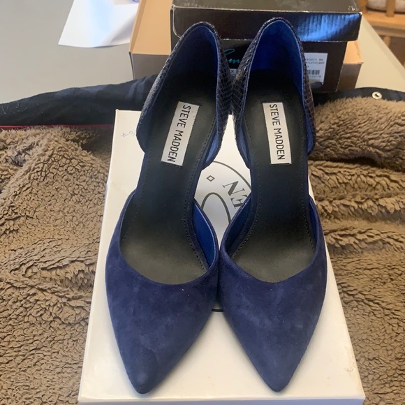Women’s blue suede shoes !!! - Picture 1 of 5